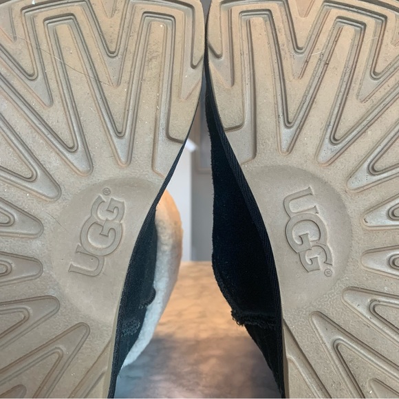 UGG Ramona boots kids youth 5, ladies size 7 - Picture 4 of 10